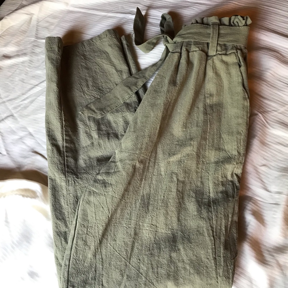 SELLIN ON DEPOP